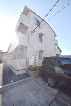 レクレドールの物件外観写真